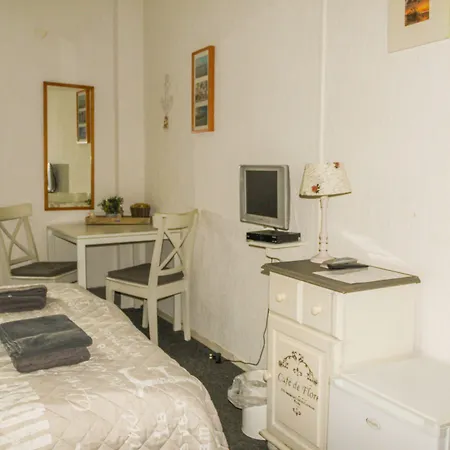 Blankebil Pensión 3*