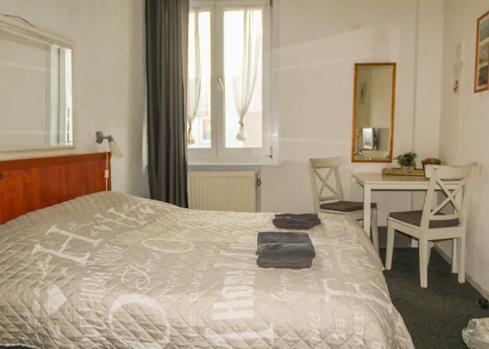 Blankebil Pensión 3*