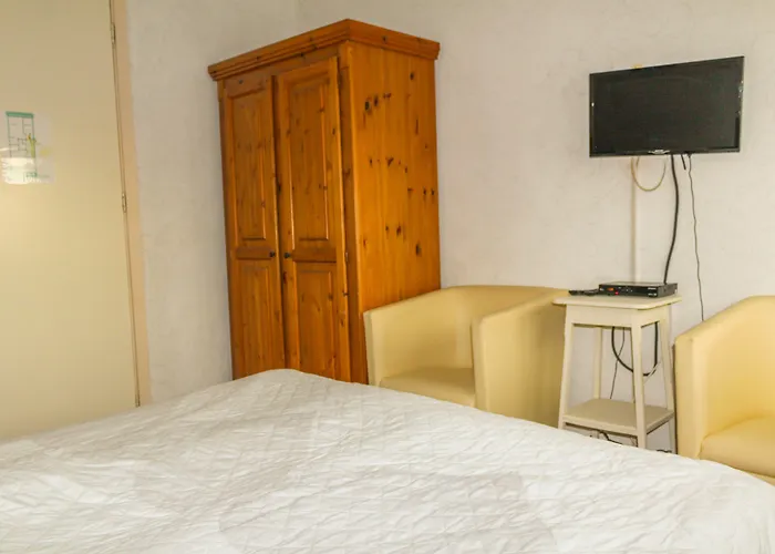 Blankebil Pensión 3*