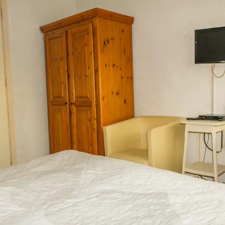 Blankebil Gæstehus 3*